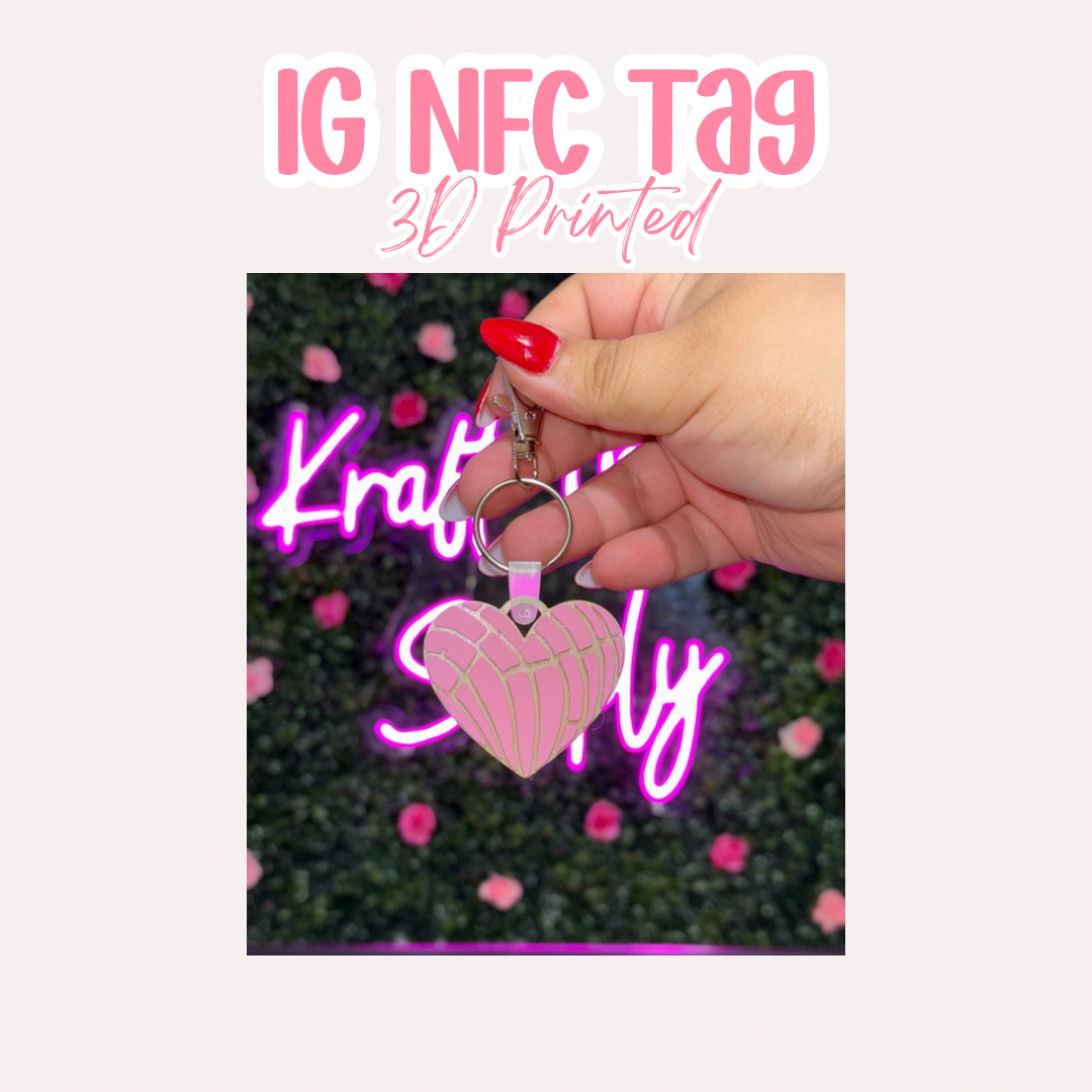 NFC Concha Heart Keychain